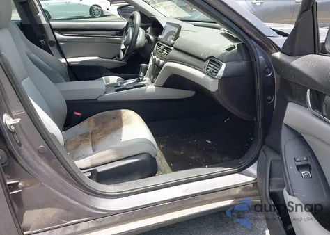 2019 Honda Accord Lx z USA, uszkodzony, nr VIN 1HGCV1F1XKA108225